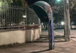 Peças de museu a céu aberto: orelhões resistem nas ruas de Cabo Frio