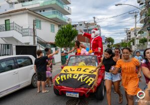 Papai Noel do Parókia celebra a magia do Natal com mais de 200 crianças 