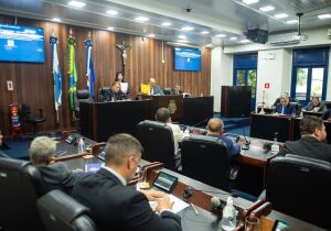 Câmara de Cabo Frio aprova que prefeitura pegue empréstimo para pagar servidores