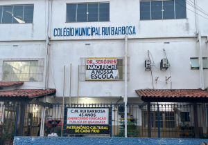 Prefeitura de Cabo Frio negocia transferência de alunos do Rui Barbosa para o IFF