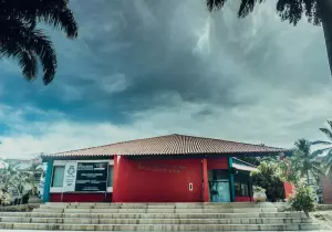 Após sete anos de promessa, começa a reforma do Teatro Municipal de Cabo Frio