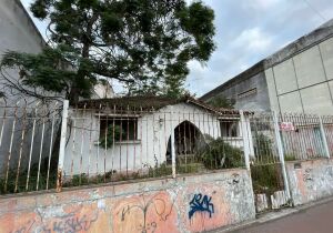 Depois do galpão do sal, casa de Edilson Duarte deve ser demolida em Cabo Frio
