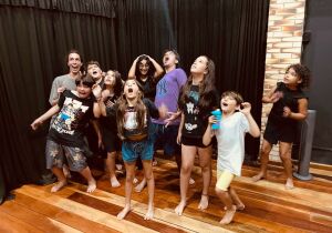 Fim de semana tem espetáculos de improviso no Teatro Quintal, em Cabo Frio