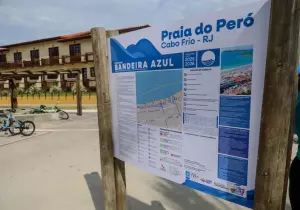 Praia do Peró mantém critérios da Bandeira Azul e inicia preparativos para temporada 2026/2027