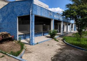 Pescadores denunciam abandono do Mercado de Peixes do Jardim Esperança, em Cabo Frio