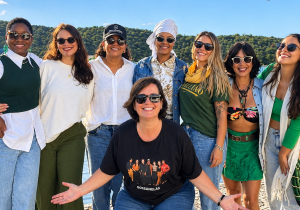 DesAmélias promove roda de samba em homenagem a Cosme e Damião em Cabo Frio