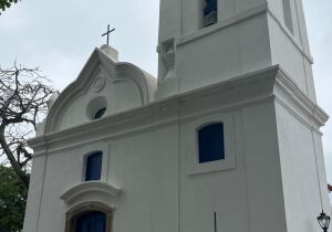 Igreja São Benedito, na Passagem, em Cabo Frio, será reaberta nesta segunda-feira (5)