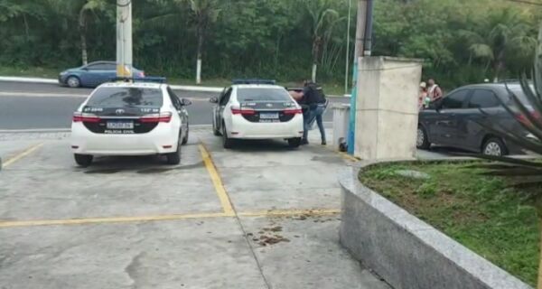 Polícia apreende menor acusado por ataque que terminou com três mortos no Réveillon em Arraial
