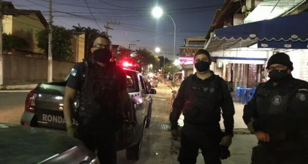 Prefeitura de Cabo Frio notifica bares da Rua Porto Alegre para suspensão de som alto
