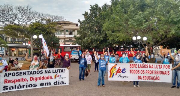 Educadores de Cabo Frio e de Búzios decidem paralisar as atividades