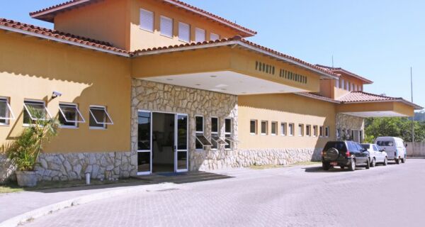 Prefeitura de Búzios afirma que iniciará vacinação da Covid-19 nesta segunda