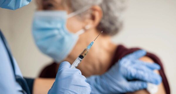 Arraial recebe nova remessa de vacina contra Covid-19