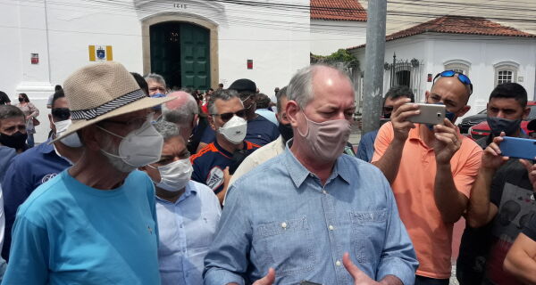 De olho em 2022, Ciro Gomes visita Cabo Frio