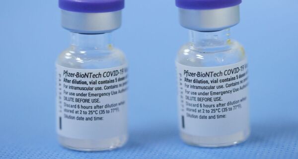 Covid-19: Brasil recebe mais 1,1 milhão de doses de vacina da Pfizer