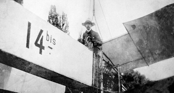 Primeiro voo há 115 anos: Santos Dumont aliou invenções à ciência