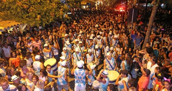Búzios decide suspender o Carnaval e aperta restrições por causa do avanço da Covid