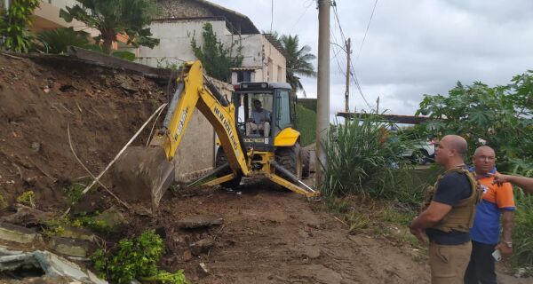 Chuva forte causa transtornos em Arraial do Cabo e deixa escolas sem aula nesta sexta (1&ordm;)