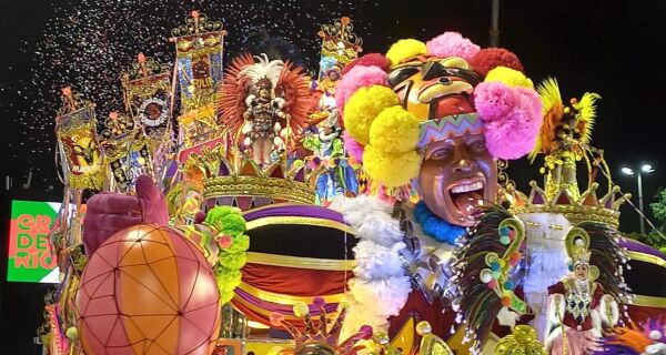 Com apresentação arrebatadora, Grande Rio sonha com título do Carnaval do Rio