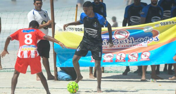 Taça Henrique Pádua marca domingo de Beach Soccer na Praia do Forte