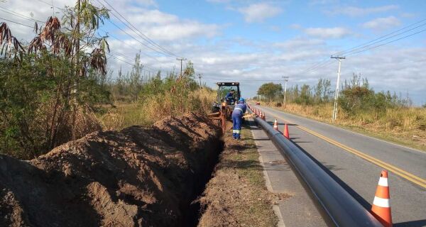 Prolagos inicia construção de adutora para levar água tratada aos distritos de Arraial