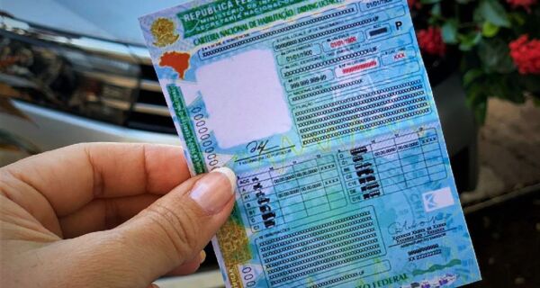 Novo modelo da Carteira Nacional de Habilitação já está em vigor 