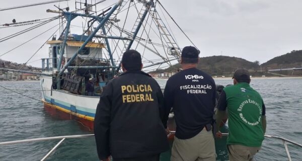 Operação da PF e do ICMBio apreende 200 kg de pescado ilegal em Arraial do Cabo 