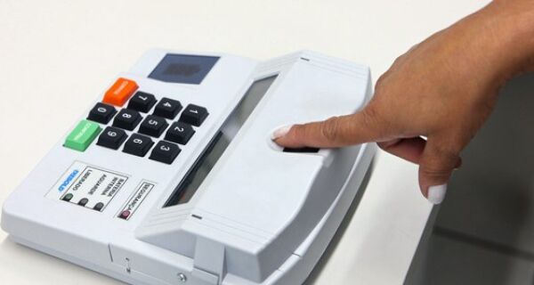 TRE-RJ vai usar dados biométricos do Detran para identificar eleitores no dia da votação