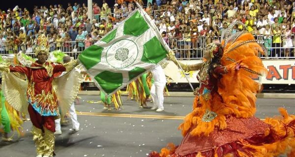 Desfile único de escolas cabo-frienses em 2024 pode marcar o retorno do carnaval na avenida