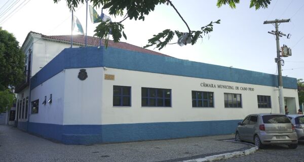 Câmara de Cabo Frio recebe pedido de licença de José Bonifácio