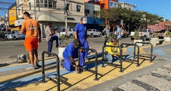 Vagas de estacionamento no Canal do Itajuru, em Cabo Frio, são reabertas
