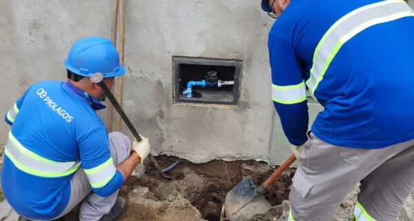 Prolagos flagra "gato" de água em casa de alto padrão na Passagem, em Cabo Frio