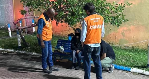 Serginho pede que população evite esmolas a moradores de rua de Cabo Frio e recebe críticas