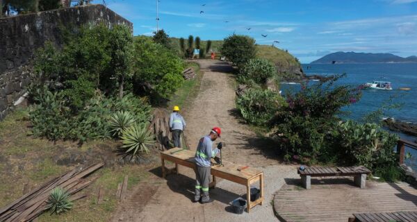 Revitalização da Avenida Almirante Barroso e Canto do Forte é retomada em Cabo Frio