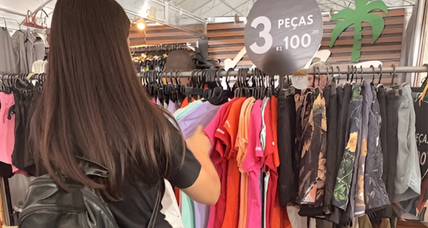 Crise e mudança no consumo influenciam vendas de Natal no comércio de Cabo Frio