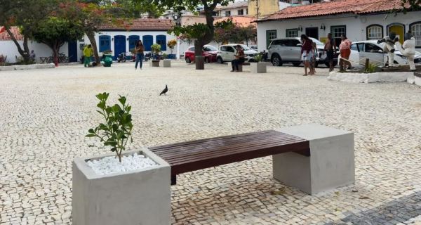 Em Cabo Frio, Praça São Benedito é entregue à população após requalificação urbana
