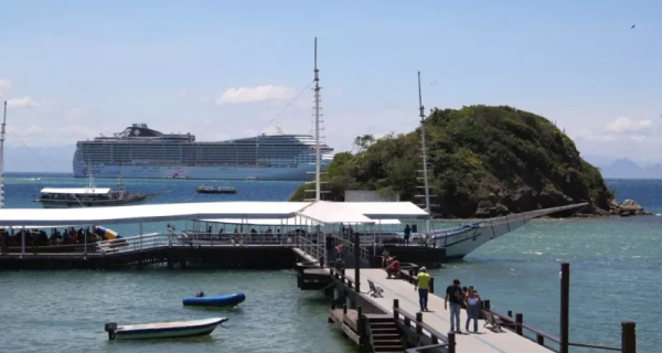 Búzios deve receber 60 mil passageiros de cruzeiros no período de Carnaval