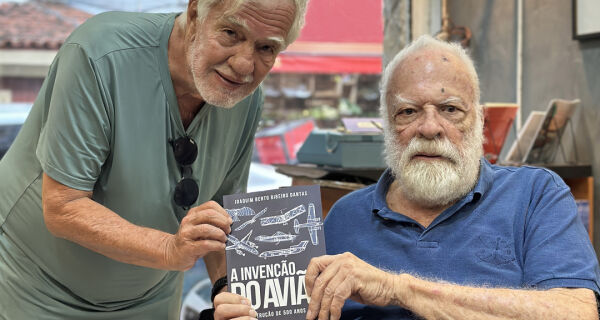 Aos 93 anos, escritor Joaquim Bento Ribeiro Dantas lança livro que conta história da aviação