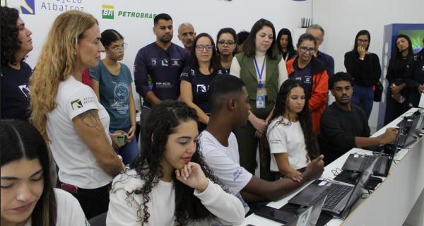 Núcleo Albatroz de Inclusão Digital é inaugurado em Cabo Frio