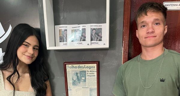 Estudantes de Jornalismo da UVA analisam legado da Folha dos Lagos em pesquisa acadêmica
