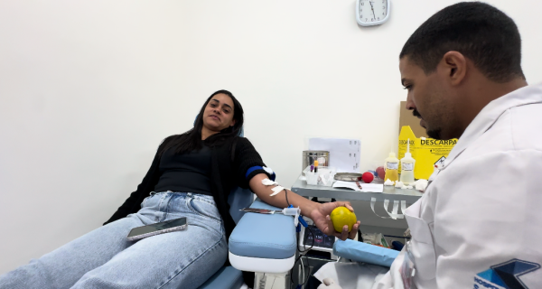 Funcionários do Hospital Geral de Arraial do Cabo fazem doação de sangue coletiva no Hemolagos