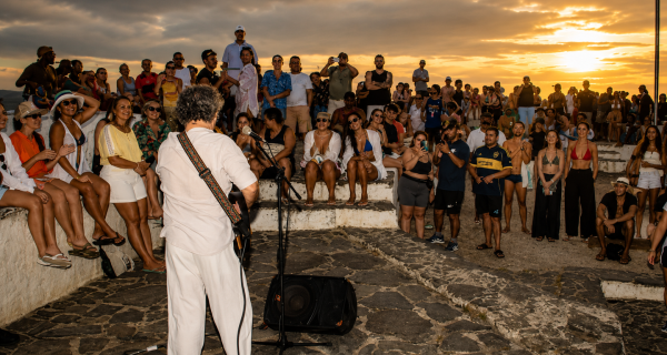 Forte São Mateus recebe nova edição do projeto "O Canto do Forte" e exposição artística