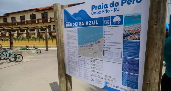 Praia do Peró mantém critérios da Bandeira Azul e inicia preparativos para temporada 2026/2027