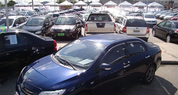 Feira Forte oferece condições especias para visitantes interessados em comprar carro