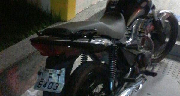  Motocicleta abandonada no Monte Alegre teria sido roubada em Macaé 