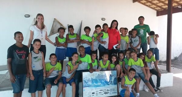Secretaria do Ambiente faz palestras sobre defeso nas escolas de São Pedro da Aldeia
