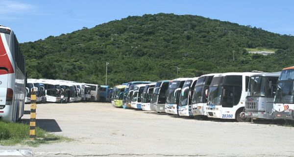 Prefeitura determina novos valores para estacionamento dos ônibus