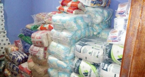 Polícia recupera carga de alimentos que foi roubada na rodovia BR-101