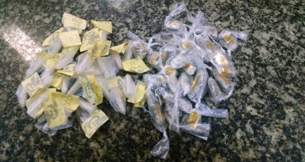 Jovem é encontrado com drogas em casa em Cabo Frio