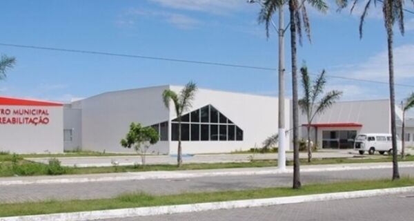 Ligado a geradores, Centro de Reabilitação é inaugurado nesta segunda (13)
