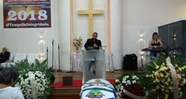 Cabo Frio se despede do ex-vereador Acyr Rocha